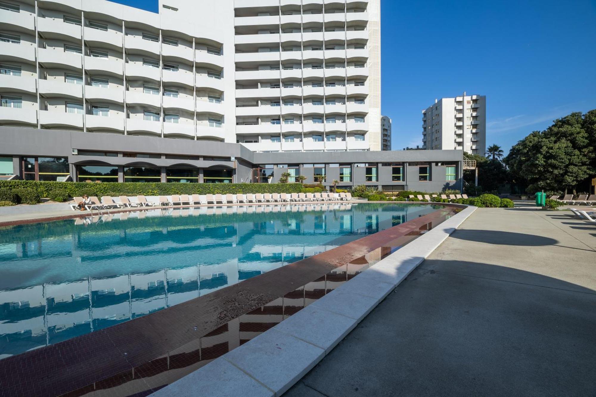 Axis Vermar Conference & Beach Hotel Повуа-ди-Варзин Экстерьер фото
